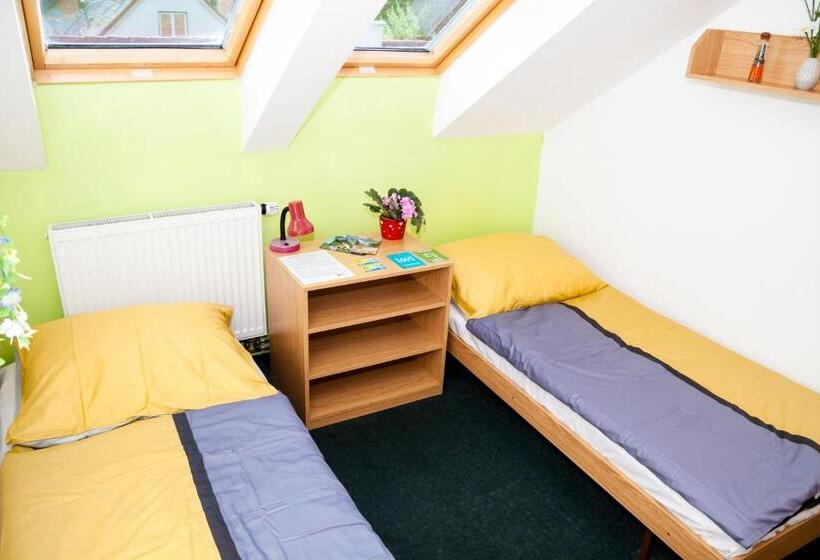 스탠다드 트리픔 룸 공동욕실, Turisticka Ubytovna Cakle