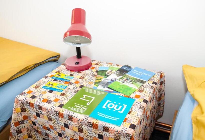 스탠다드 4인용 룸 공용 욕실, Turisticka Ubytovna Cakle