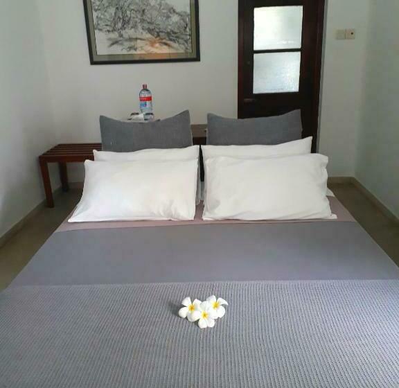 Номер Deluxe, 27 Spathodea  Oasis In The City