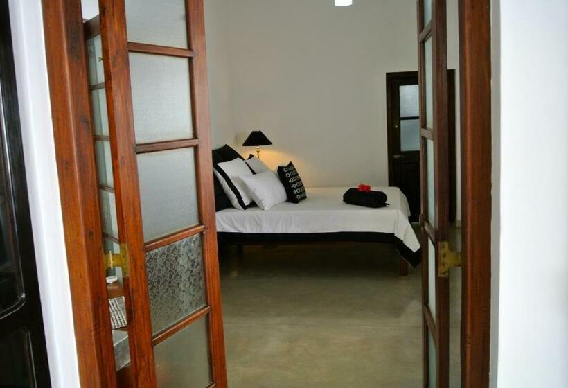 Номер Deluxe, 27 Spathodea Oasis In The City