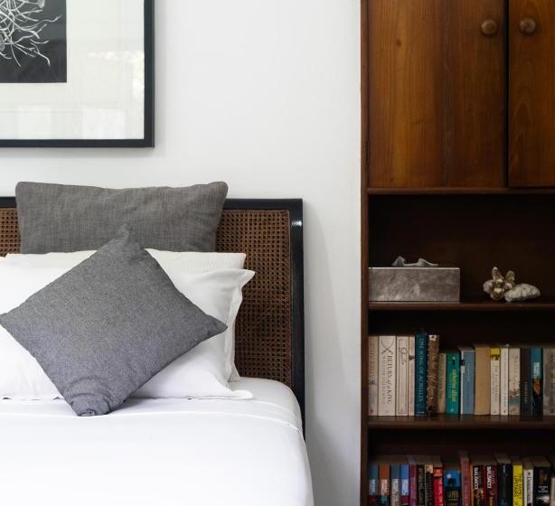 Номер Стандарт Вид на Сад, 27 Spathodea Oasis In The City