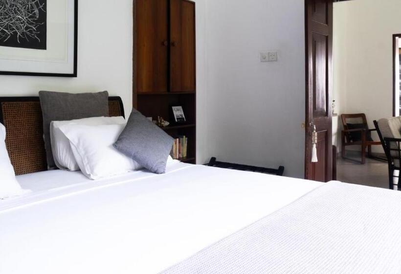 Номер Стандарт Вид на Сад, 27 Spathodea Oasis In The City