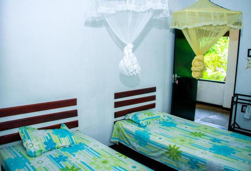 חדר אקונומי, Banana Rest Sigiriya
