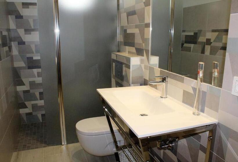 آپارتمان 1 خوابه همکف, Gazteategi