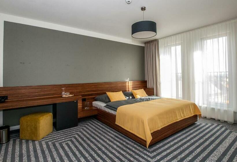 1ベッドルームアパートメント, 99