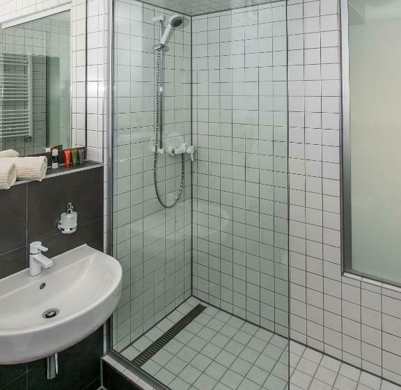 スタンダードルーム, 99