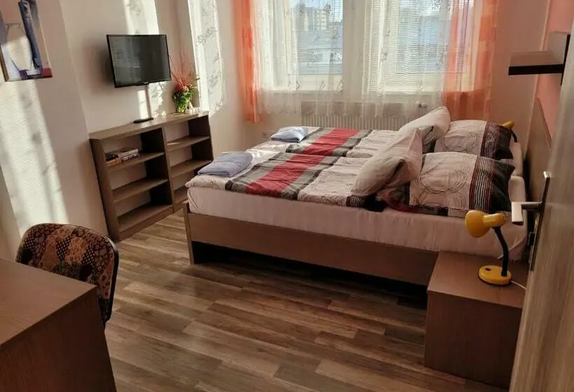 スイート（家族用）, Gól Prostějov