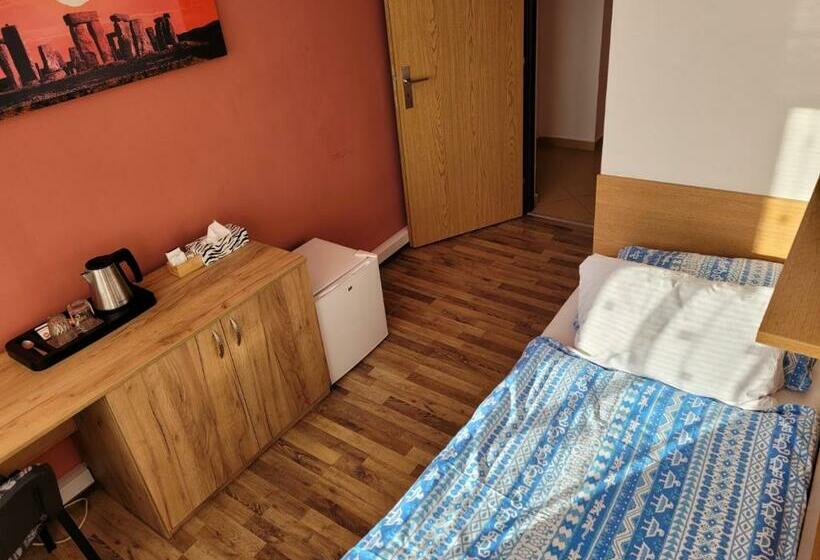 חדר סטנדרט יחיד, Gól Prostějov