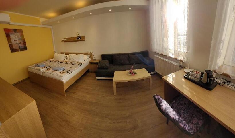 חדר סטנדרט, Gól Prostějov