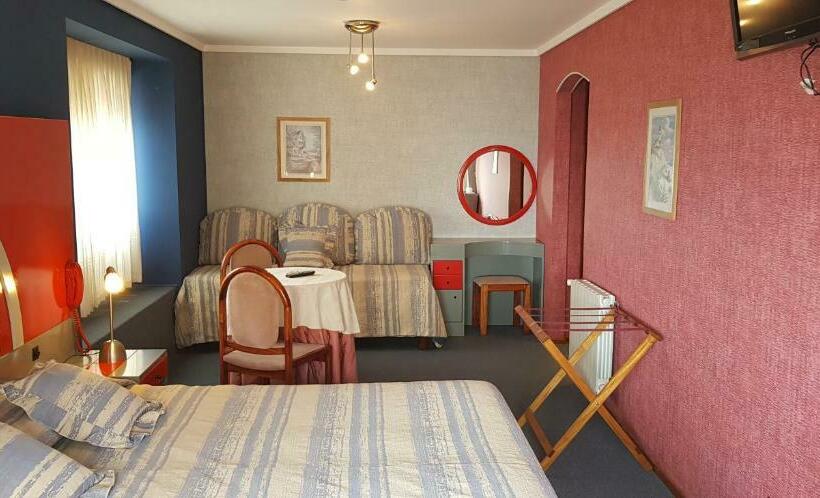 اتاق استاندارد سه نفره, Gran International