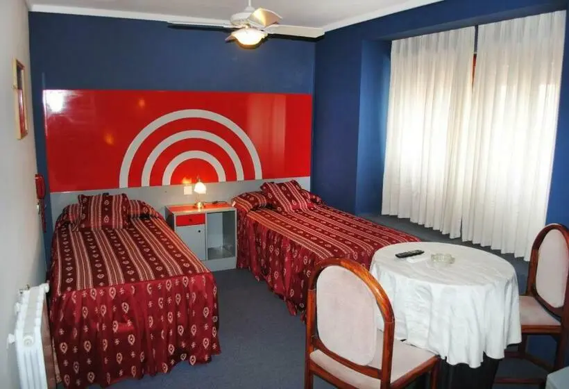 Standard-huone, Gran International
