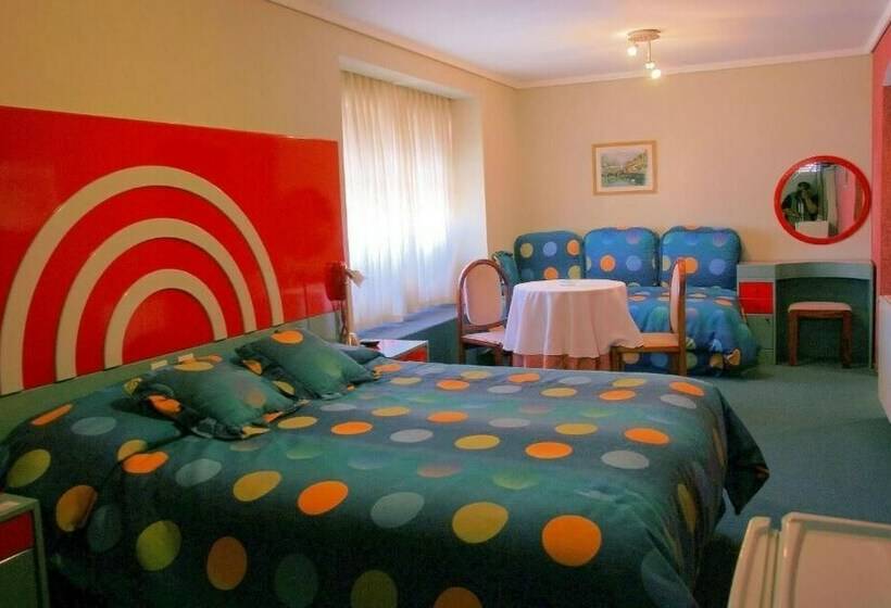 اتاق استاندارد سه نفره, Gran International