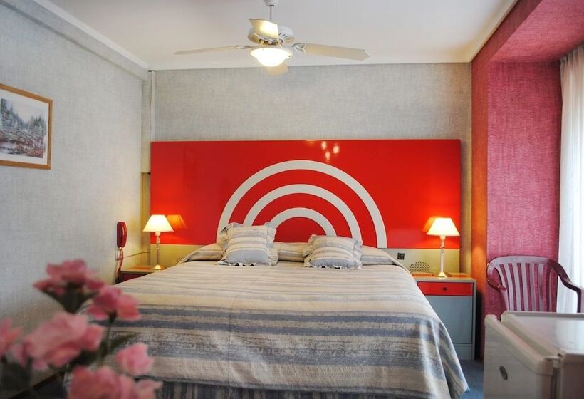 اتاق استاندارد, Gran International