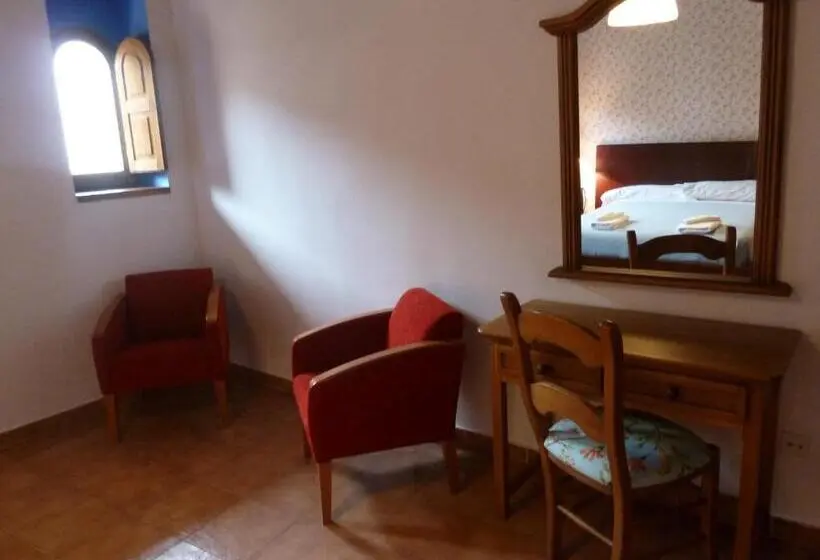 Camera Superiore, Hospedería Sádaba