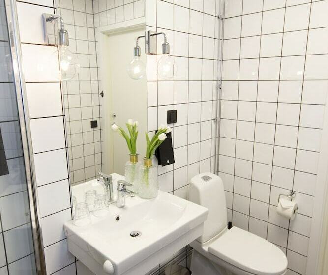 스탠다드 룸, Livin Station