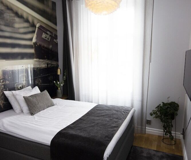 스탠다드 룸, Livin Station