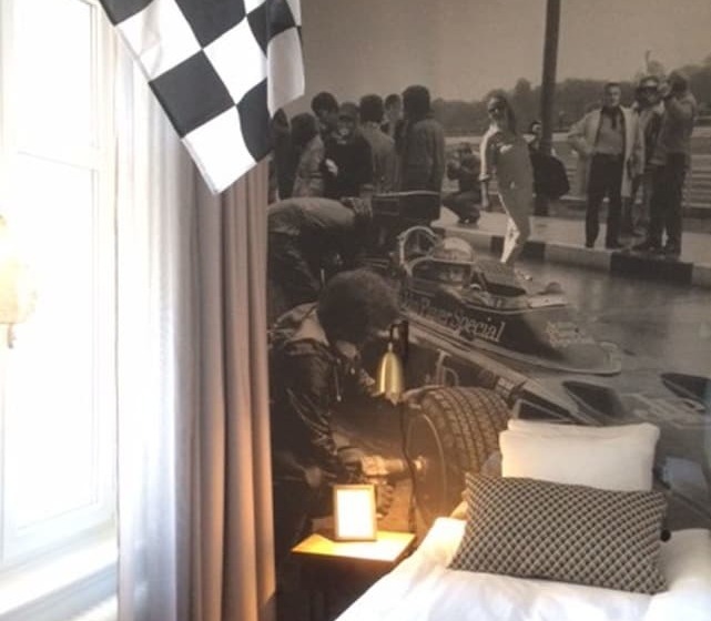 스탠다드 싱글 룸, Livin Station