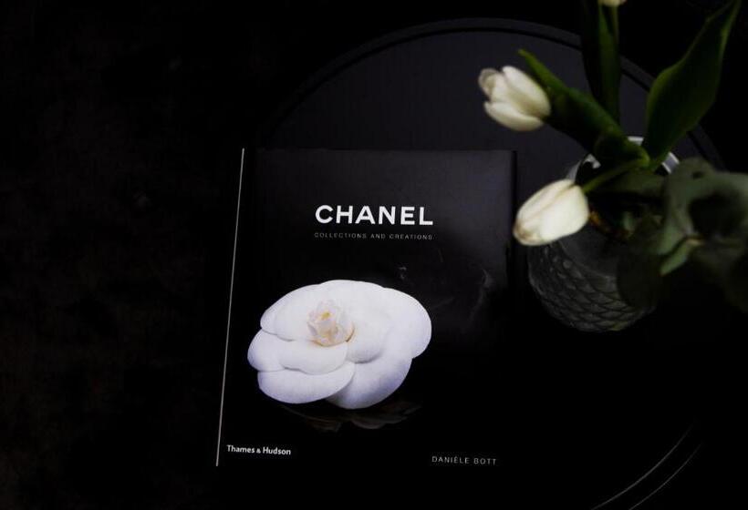 스탠다드 룸, Livin Station