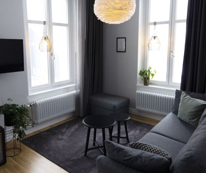 4인용 스탠다드 룸, Livin Station