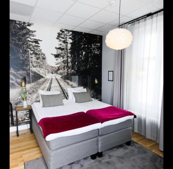 스탠다드 룸, Livin Station