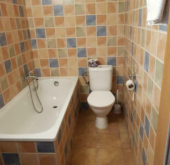 标准单人间, Rustikal Hustopeče   Vinný Ráj S Cimbálem A Chutěmi Jižní Moravy