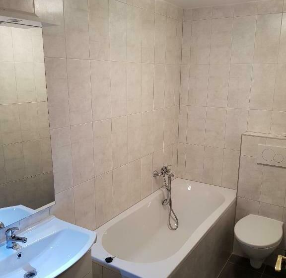 四人标准间, Rustikal Hustopeče   Vinný Ráj S Cimbálem A Chutěmi Jižní Moravy