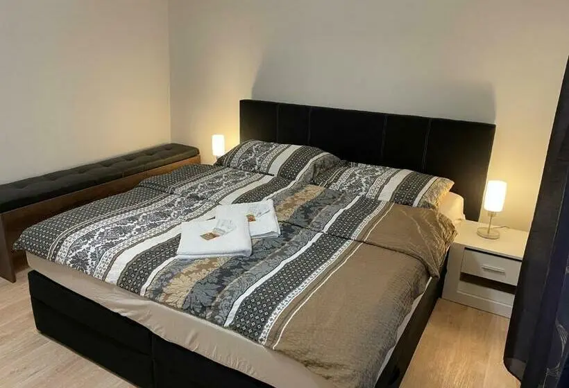 Pokój Deluxe, Stará Pošta