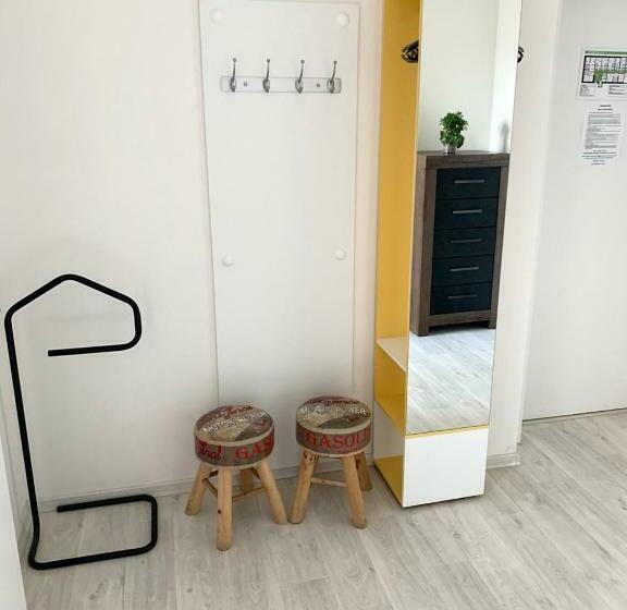 デラックスルーム, Stará Pošta