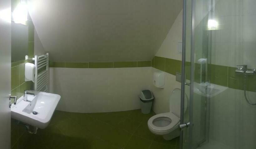 デラックスルーム, Stará Pošta