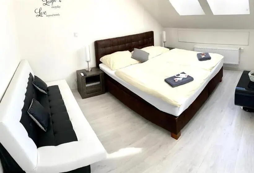 Pokój Rodzinny Deluxe, Stará Pošta