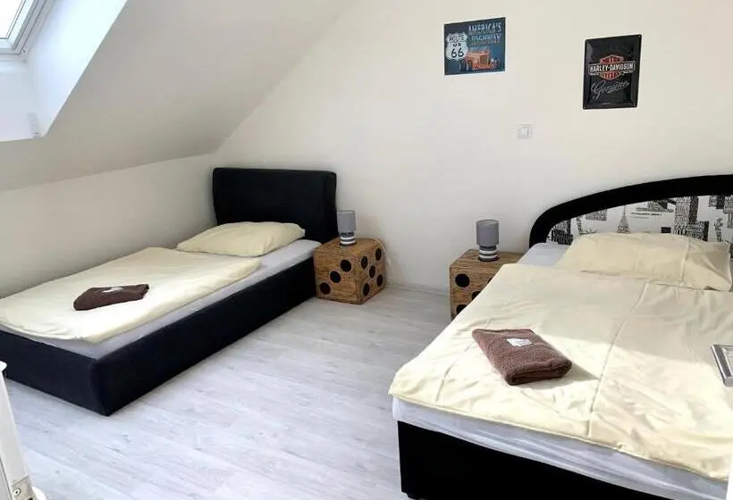 Pokój Rodzinny Deluxe, Stará Pošta
