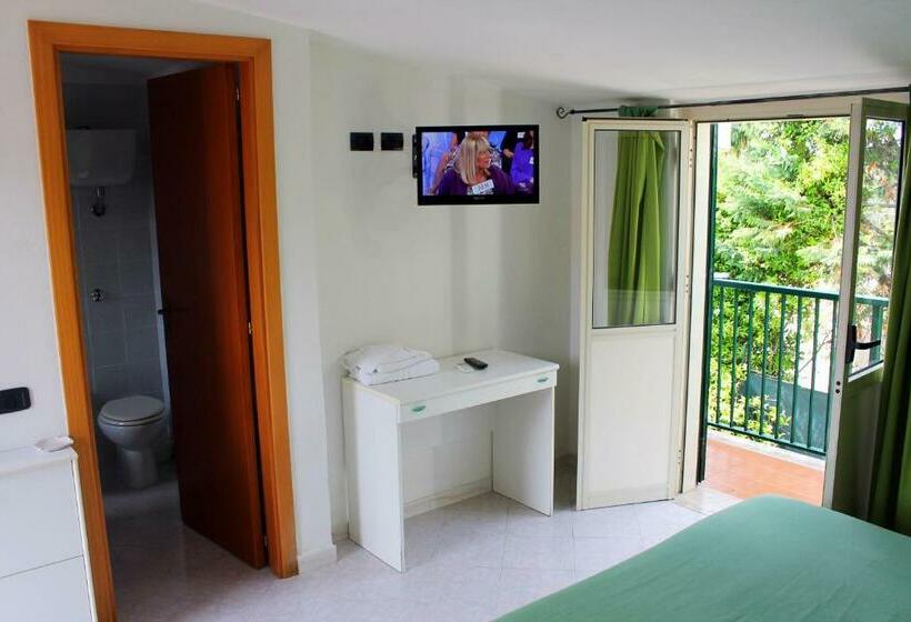 חדר סטנדרט עם מרפסת, Ulisse