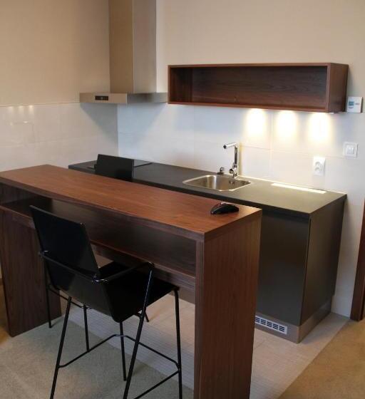 جناح عائلي, Větruše