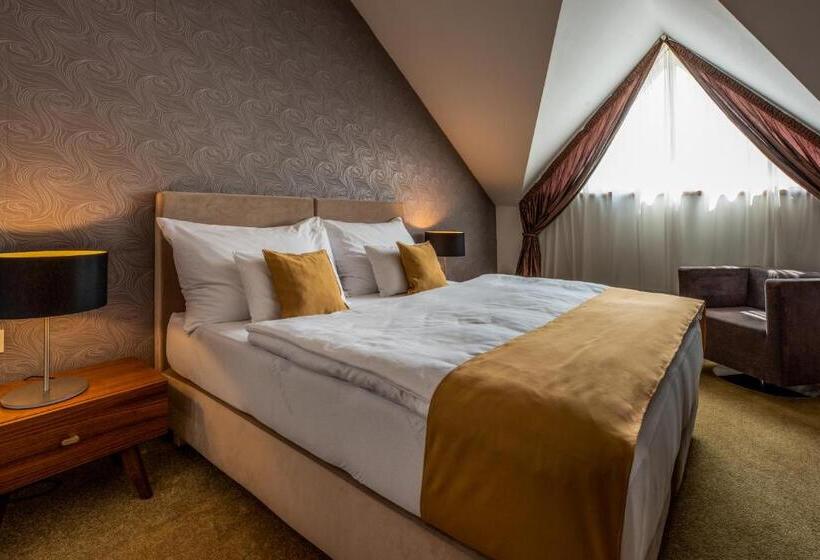 Номер Deluxe, Větruše