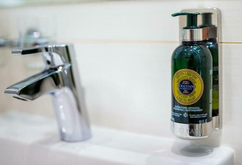 غرفة قياسية فردية, Větruše