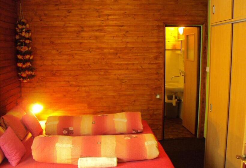 غرفة قياسية, Zátiší