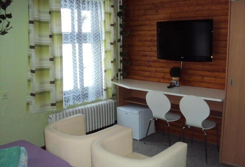 غرفة عائلية, Zátiší