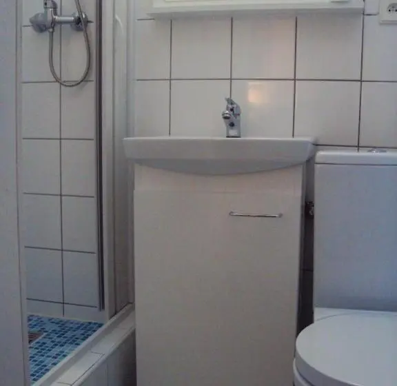 スタンダード４人部屋, Zátiší