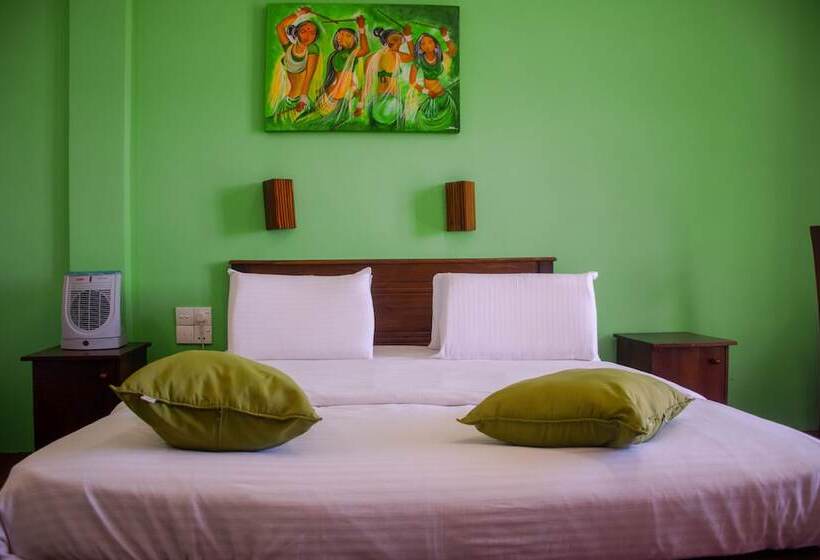 Habitación Triple Estándar, Manudi Glenfallsedge Rest