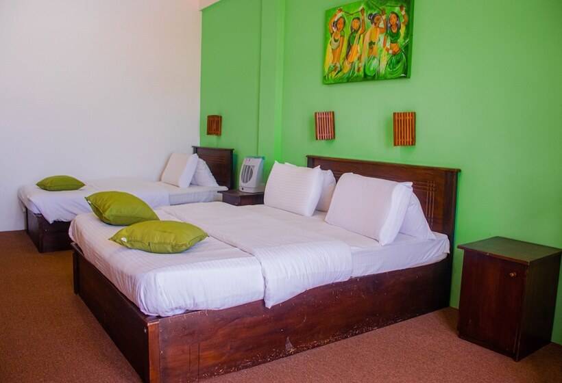 Habitación Triple Estándar, Manudi Glenfallsedge Rest