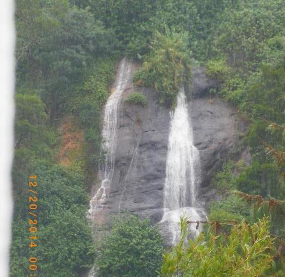 Habitación Triple Estándar, Manudi Glenfallsedge Rest