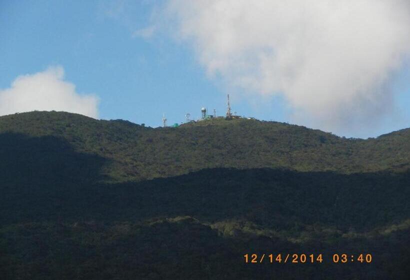 Estudio Familiar, Manudi Glenfallsedge Rest