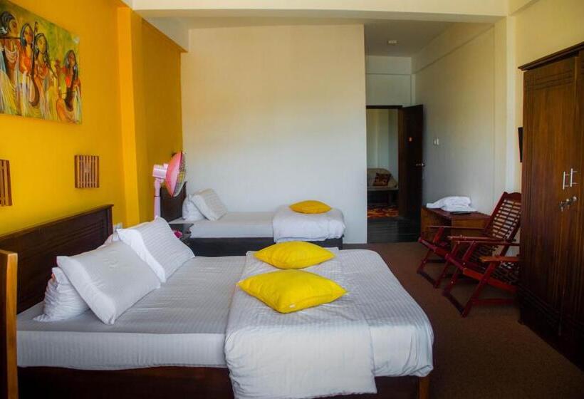 Habitación Triple Estándar, Manudi Glenfallsedge Rest