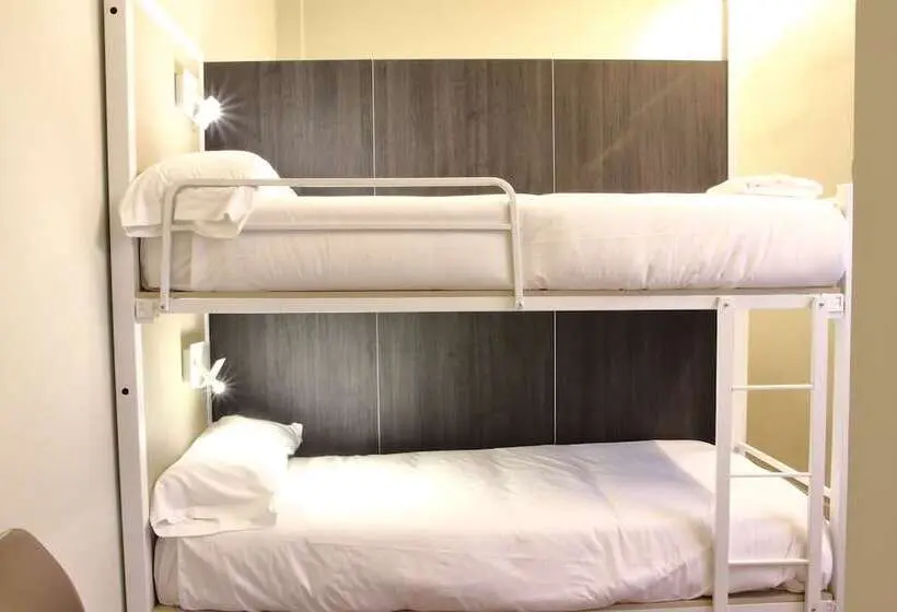 Standard Kolmen Hengen Huone, Poshtel Bilbao  Premium Hostel