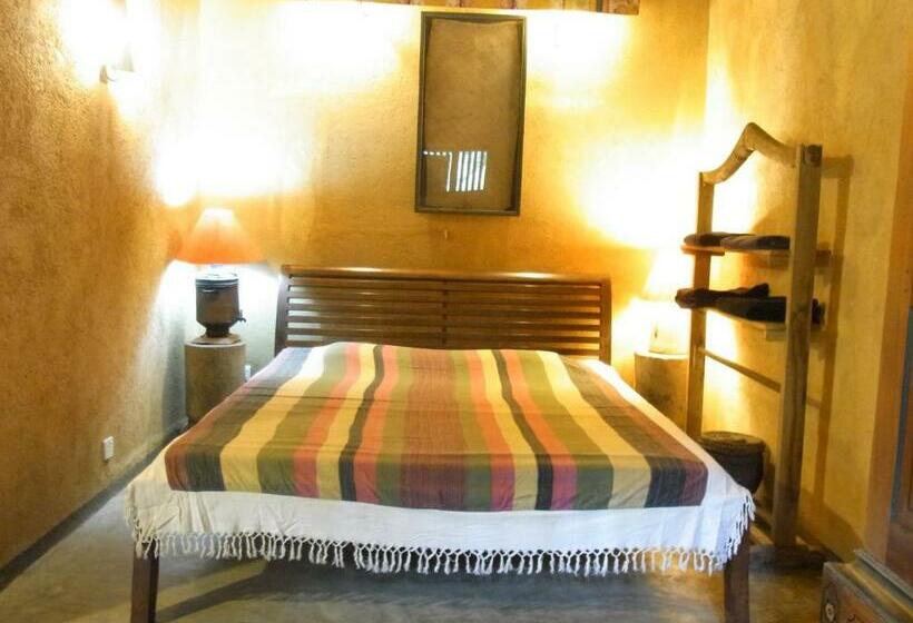 スタンダードルーム, The Kandy Samadhicentre