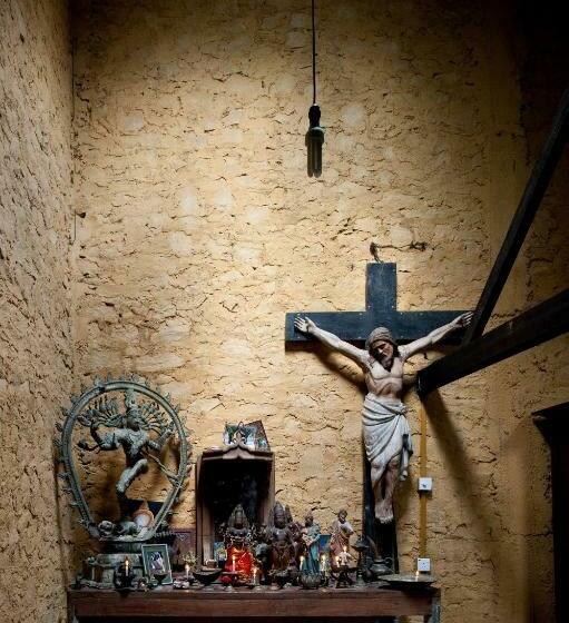 スタンダードルーム, The Kandy Samadhicentre