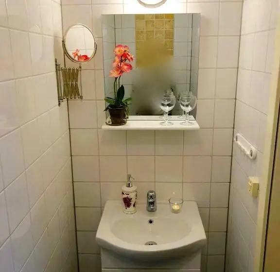 Standard Kolmen Hengen Huone, Prinsgården B&b Rum Stugor