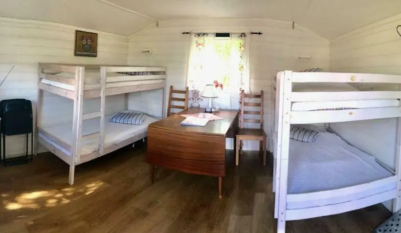 Standard Neljän Hengen Huone, Prinsgården B&b Rum Stugor