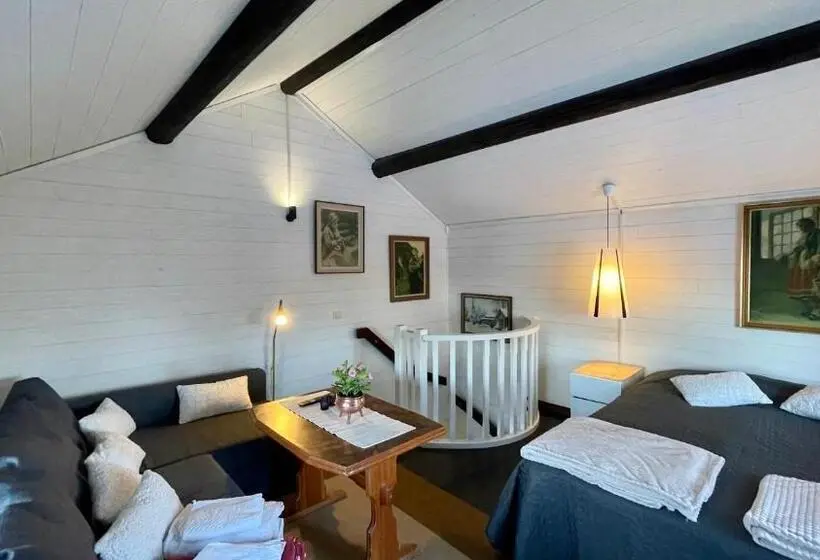Talo 1 Makuuhuone, Prinsgården B&b Rum Stugor