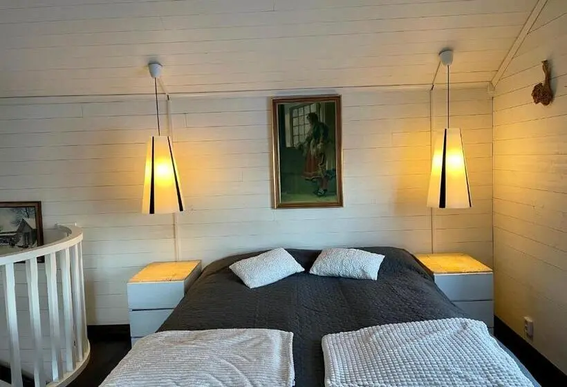 Talo 1 Makuuhuone, Prinsgården B&b Rum Stugor